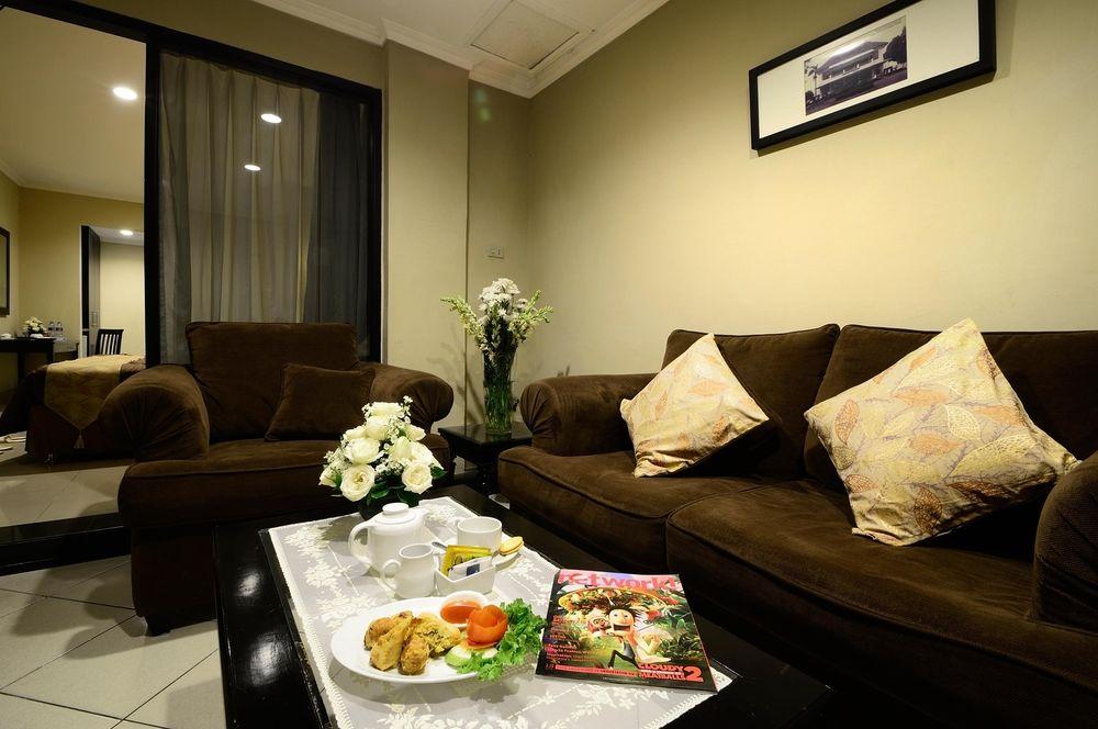 Capital O 534 Sriwijaya Hotel Dżakarta Zewnętrze zdjęcie
